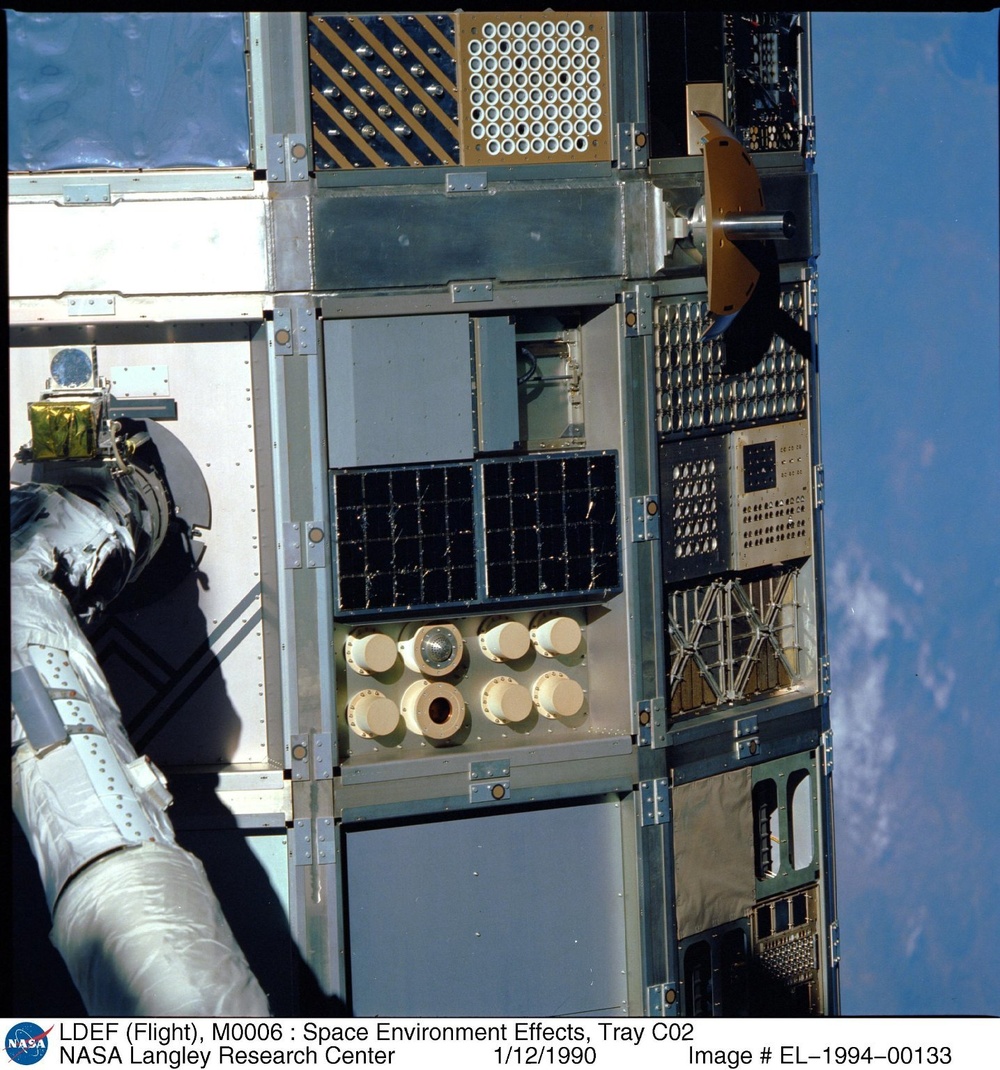 LDEF (Flight), M0006 : Space Environment Effects, Tray C02