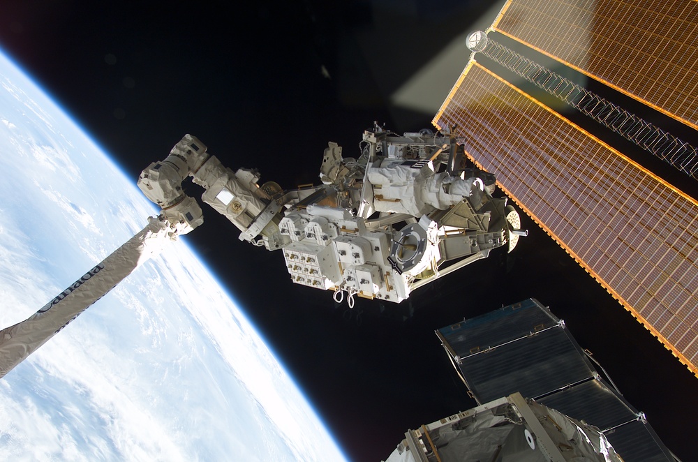 DVIDS - Images - MBS grappled to the Canadarm2 SSRMS during STS-111 UF ...