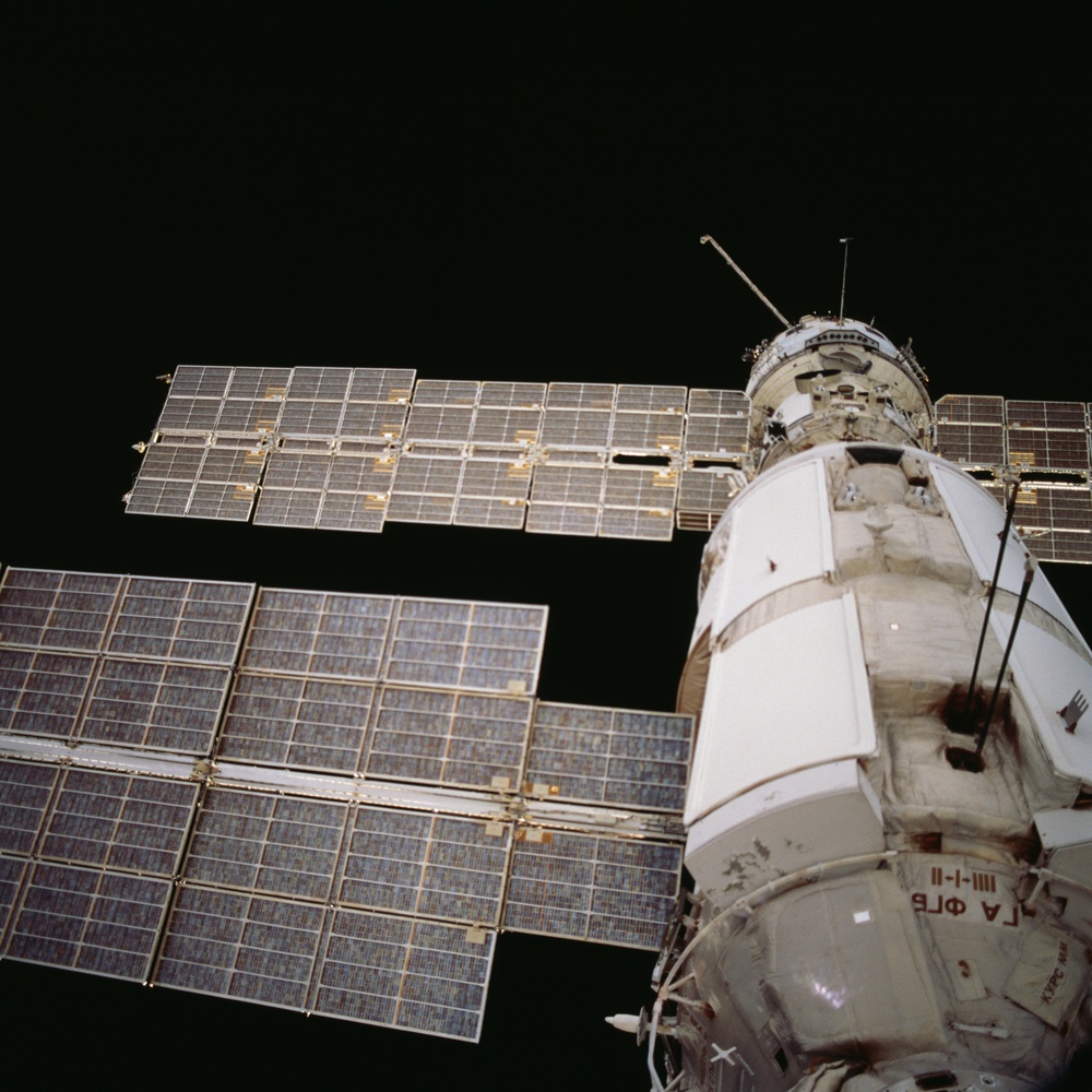 View looking up nadir side of ISS to SM