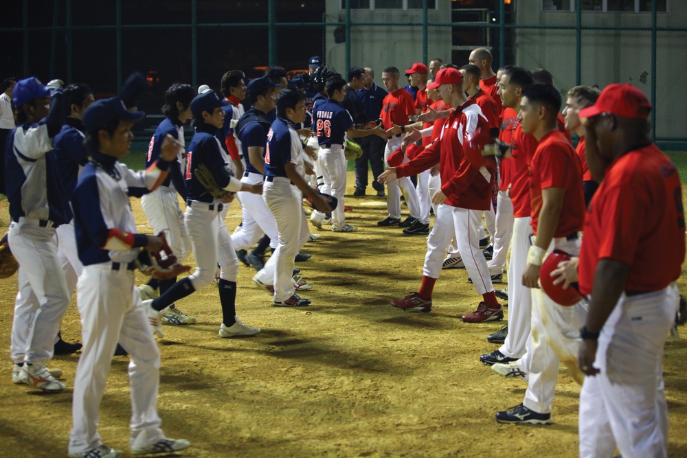 Baseball builds bonds: Okinawa, Marine baseball teams compete