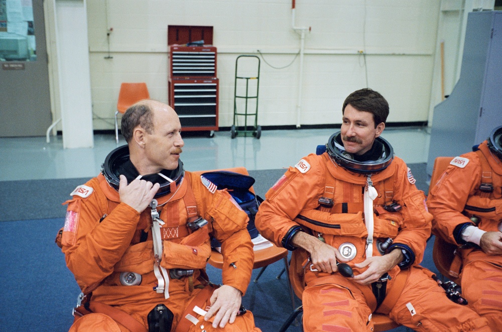 Astronauts Kenneth D. Bowersox and Kent V. Rominger during bailout training