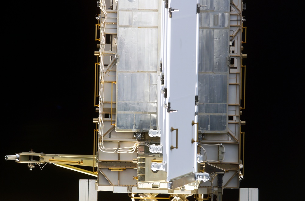 View of the P6 truss taken during flyaround following STS-113 undocking