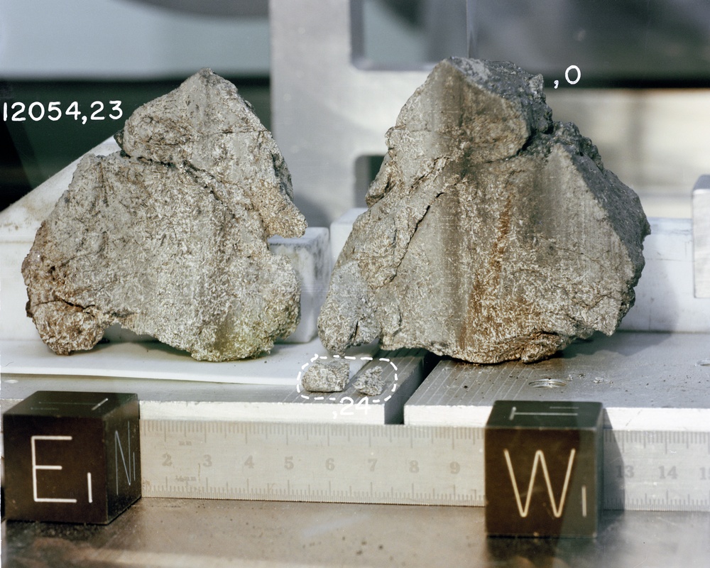 LUNAR SAMPLES - APOLLO 12 (Surveyor III)