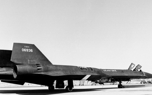 YF-12A #936 on ramp