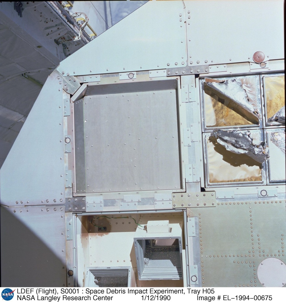 LDEF (Flight), S0001 : Space Debris Impact Experiment, Tray H05