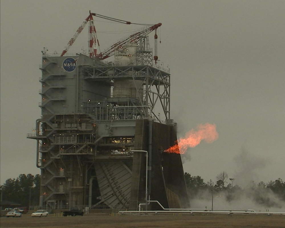 J-2X Powerpack hot-fire test