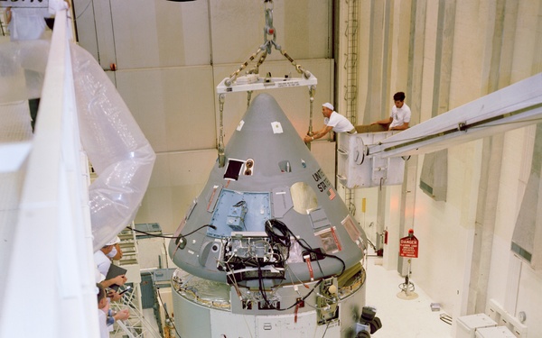 COMMAND MODULE C/M - SPACECRAFT S/C 012 C/M - APOLLO/SATURN A/S 204 PREPARATIONS - CAPE