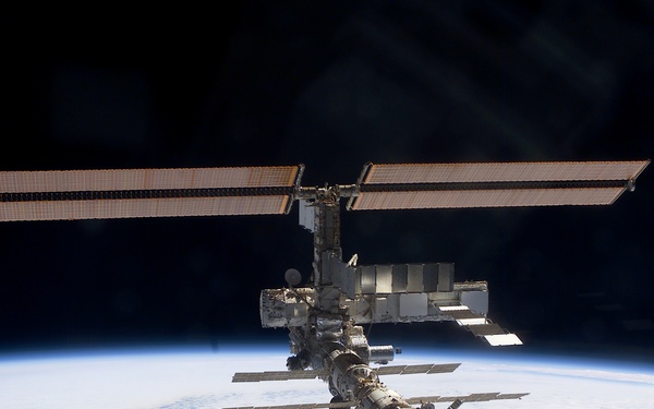 Flyaround view of ISS zenith aft and port sides