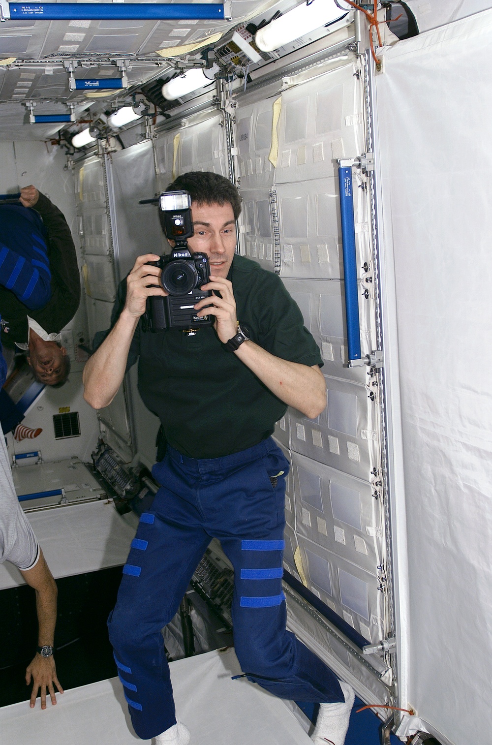 Cosmonaut Krikalev takes photos in U.S. Laboratory /Destiny module
