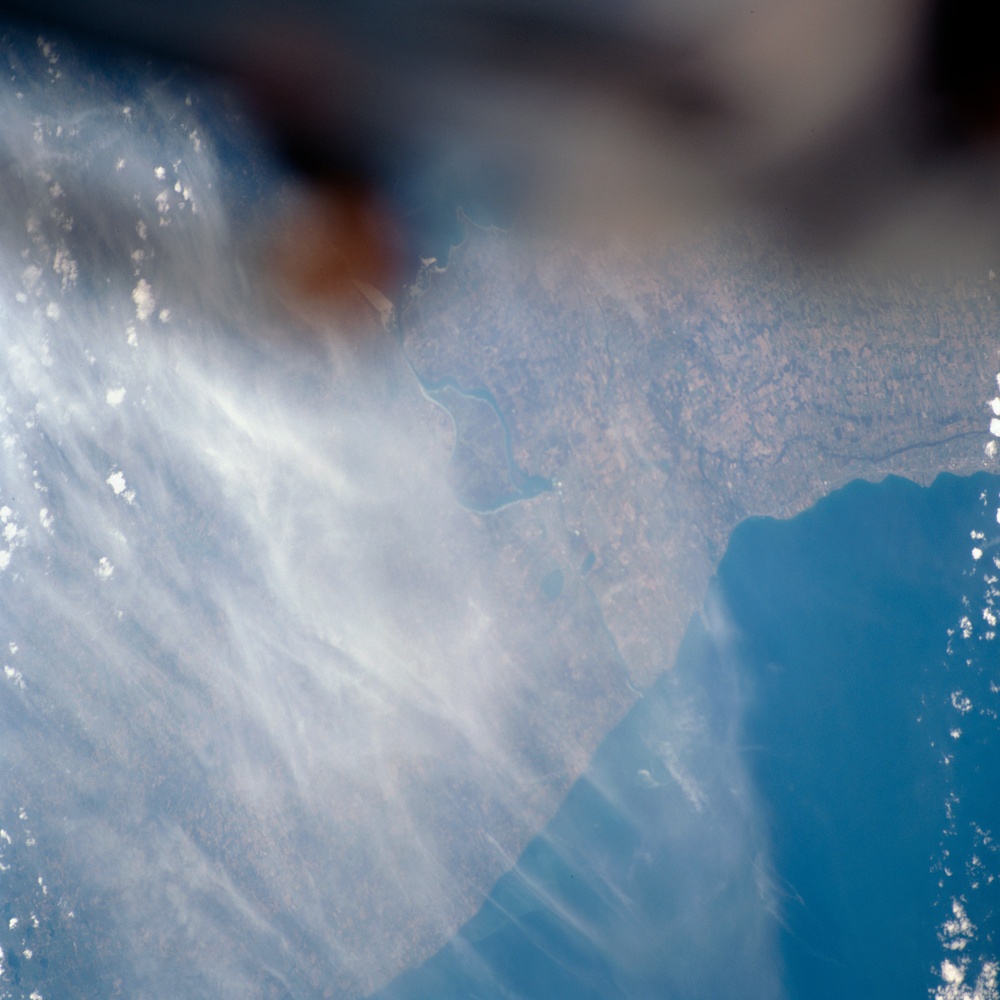 Earth observation image of Niagara Falls taken during STS-100