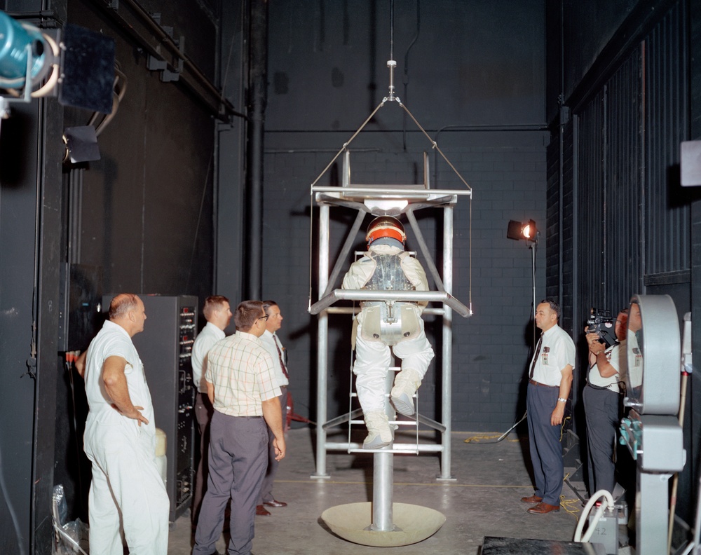 APOLLO MISSION SIMULATOR,  LUNAR MISS-SIM. , TRANSLATION and DOCKING SIM. , PROCEDURES DEVEL. SIM. , WATER IMMERSION FACILITY, CM MOCK-UP, LM MOCK-UP, DYNAMIC CREW PROCEDURES SIMULATOR, LLTV SIM., and PARTIAL
