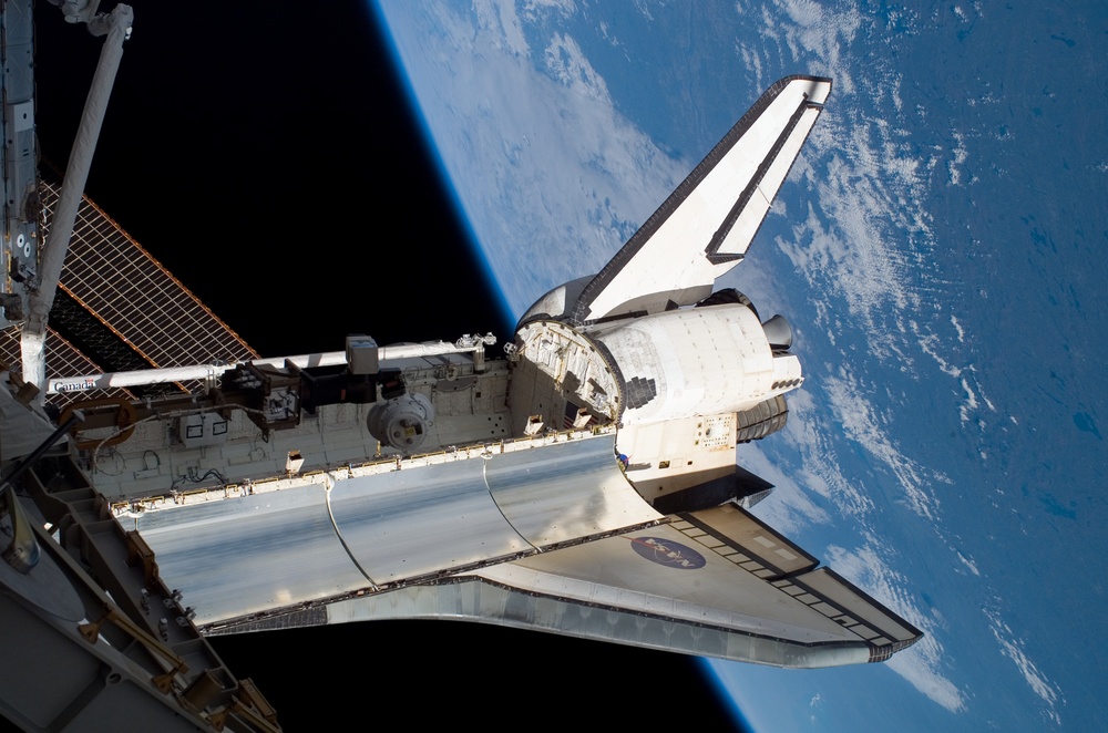 EVA3 - Discovery payload bay