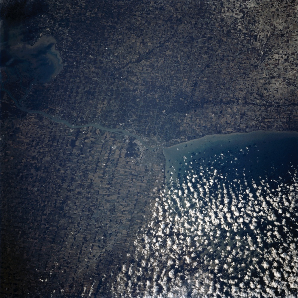 Earth observations taken during STS-74 mission