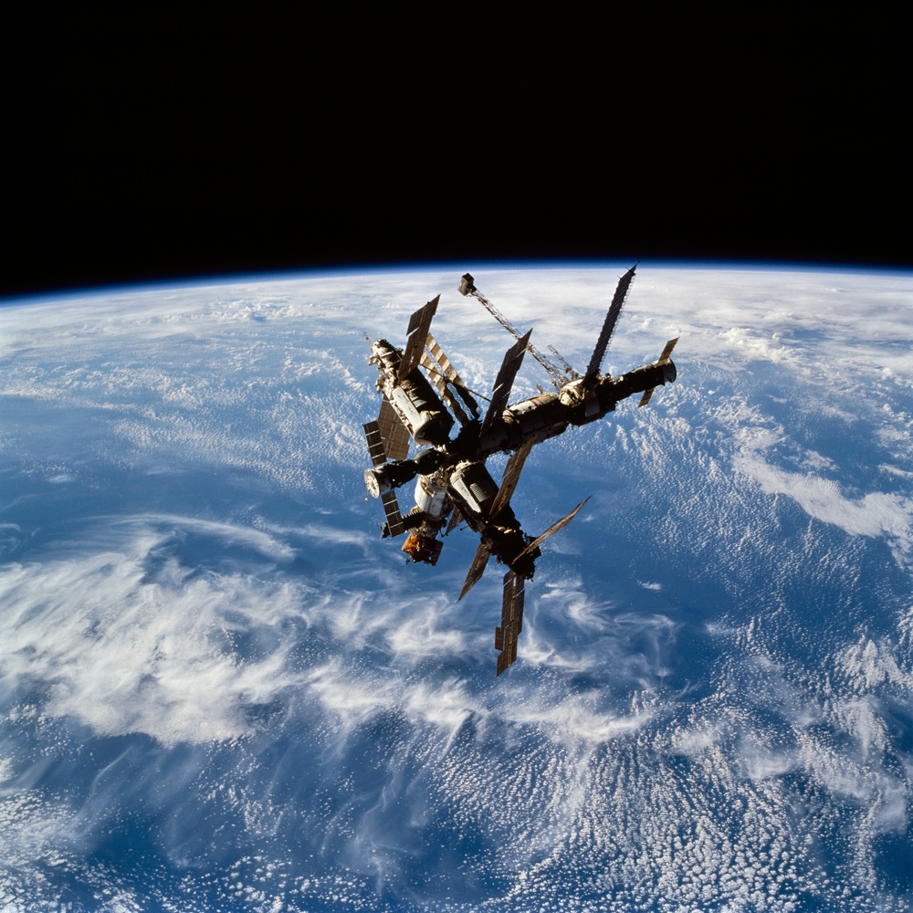View of complete Mir Space Station after docking