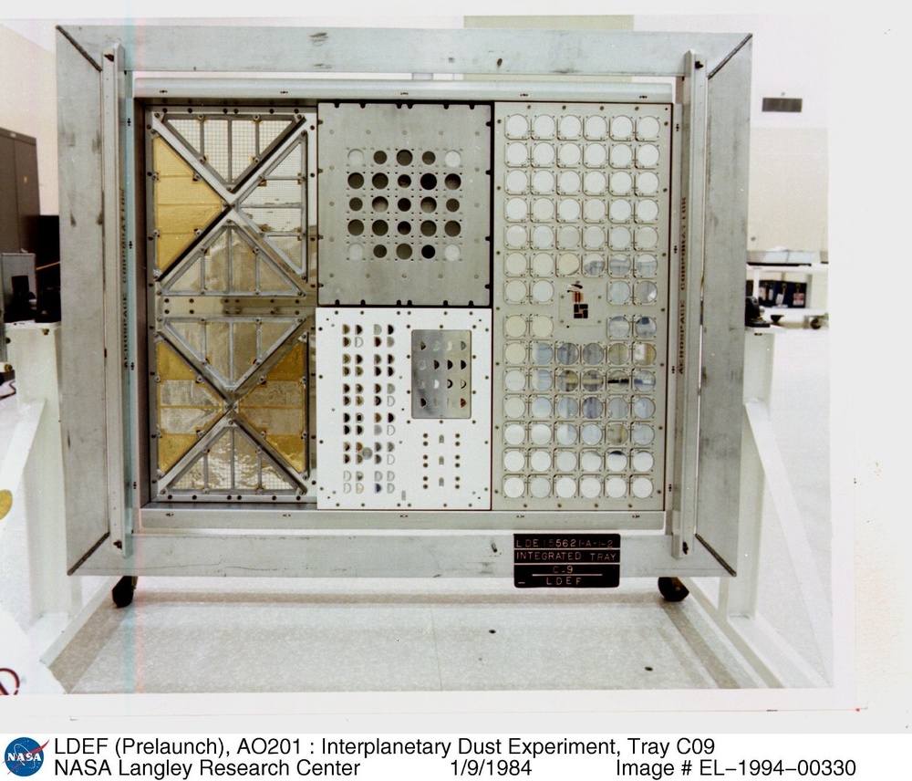 LDEF (Prelaunch), AO201 : Interplanetary Dust Experiment, Tray C09