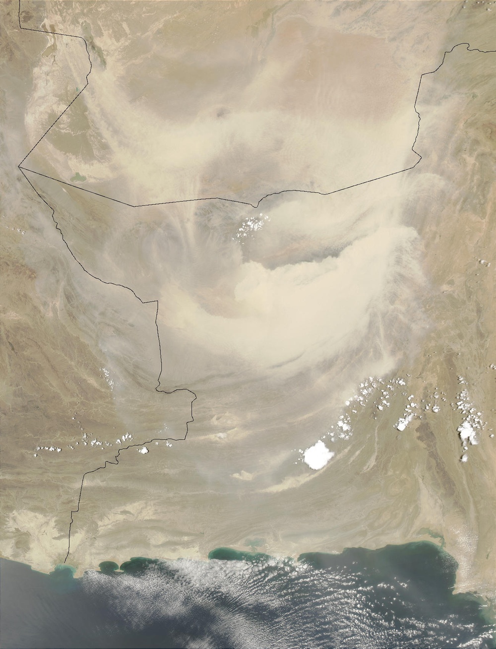 Massive Dust Storm in Pakistan: Natural Hazards