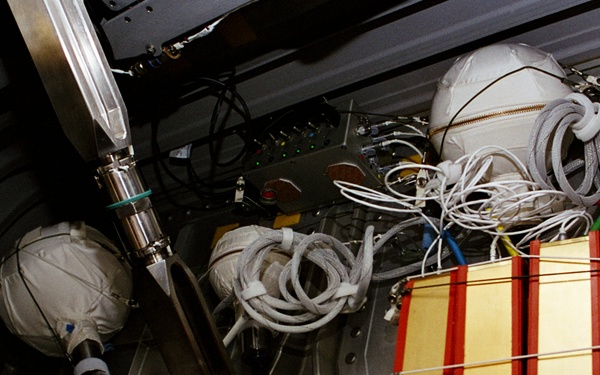 Interior views of Spacehab during STS-89