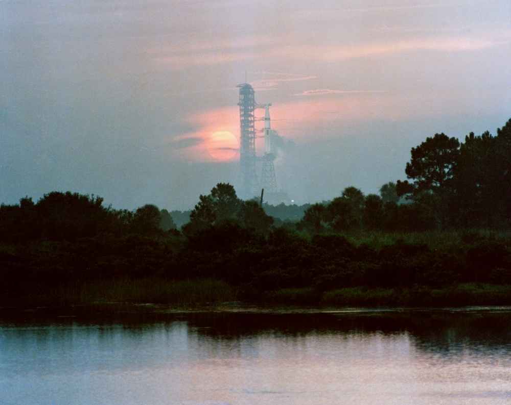 SKYLAB IV - LAUNCH