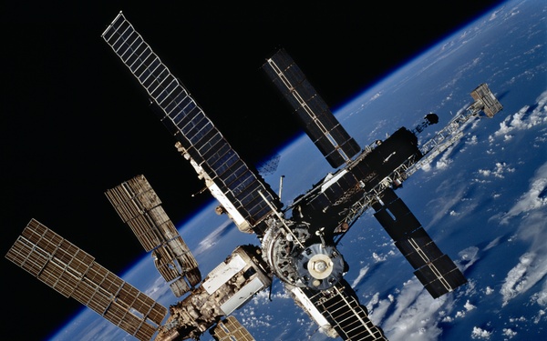 Survey views of the Mir space station taken after undocking