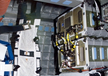 Chawla works at the MGM experiment in the Spacehab RDM during STS-107