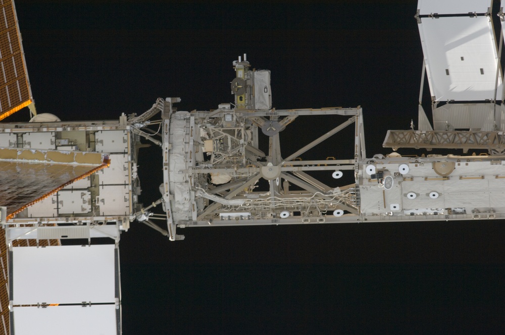 ISS during arrival of STS-127 Space Shuttle Endeavour