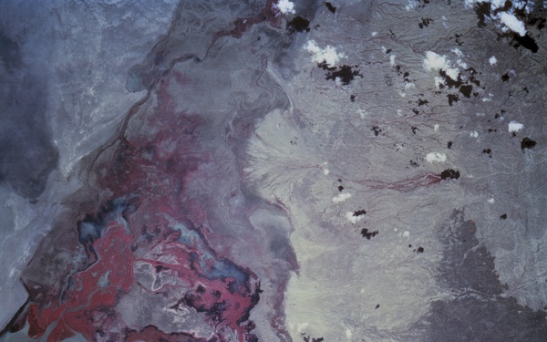 Color Infrared (CIR) earth observations taken during STS-64