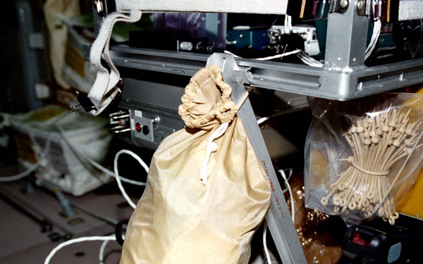 Stowage bag attached to ward room table in Zvezda SM