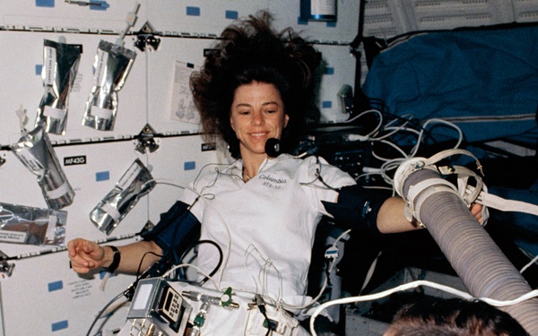 DSO 0478 LBNP device in use