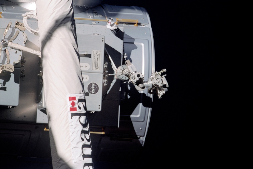 Airlock toolbox on Quest airlock