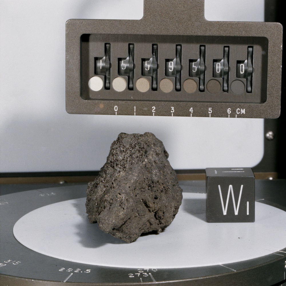 LUNAR SAMPLE - APOLLO 15 ROCK #15595 - BASALT