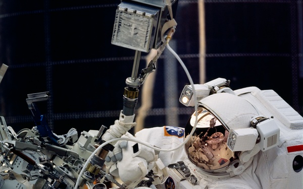 3rd EVA - various views of Smith and Grunsfeld