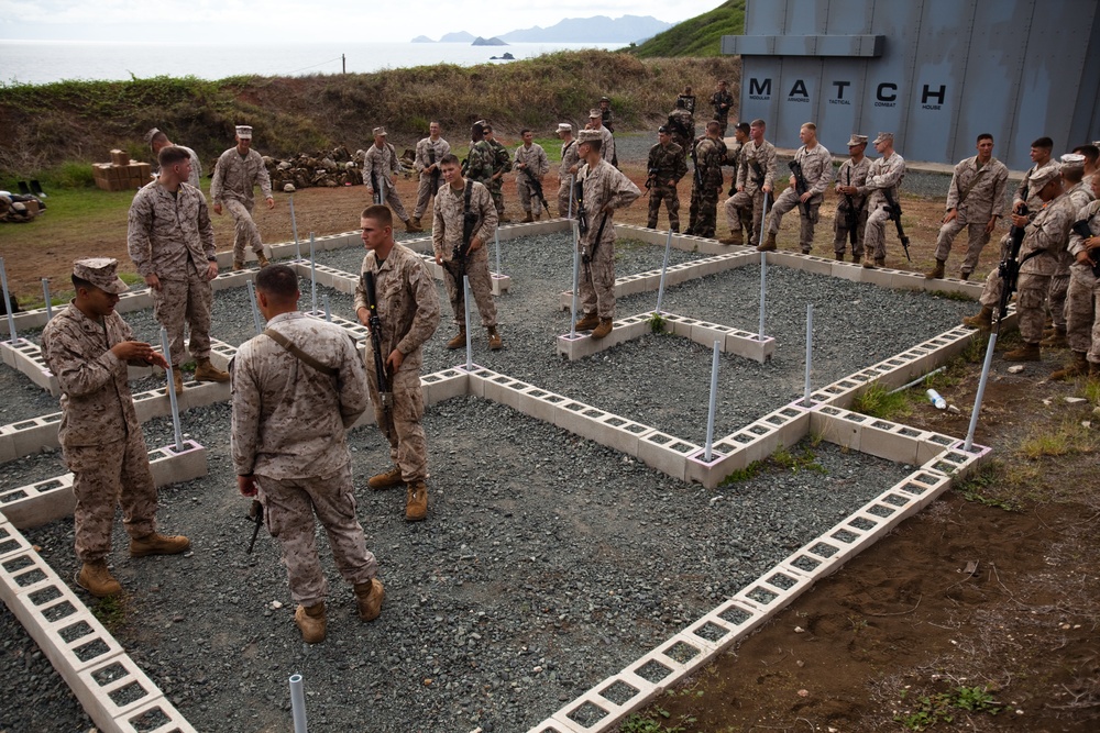 Strengthening relations: French, US Marines train in close-quarters combat