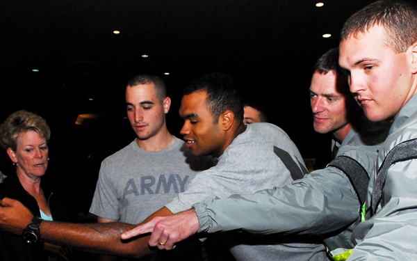 Thunderbolt Soldiers Try New PFU