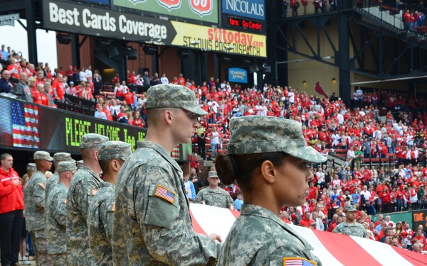 Fort Leonard Wood soldiers, color guard featured in Game 3 of NLCS