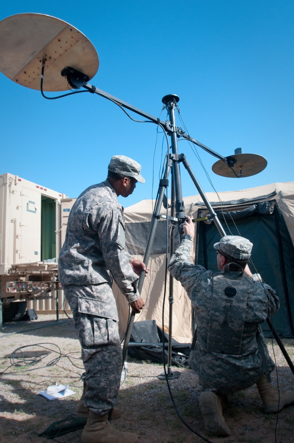 New technology helps soldiers talk to aircraft