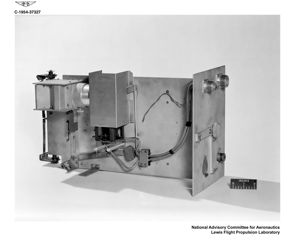 PYROMETER SODIUM D LINE FOR FLAME TEMPERATURE MEASUREMENT