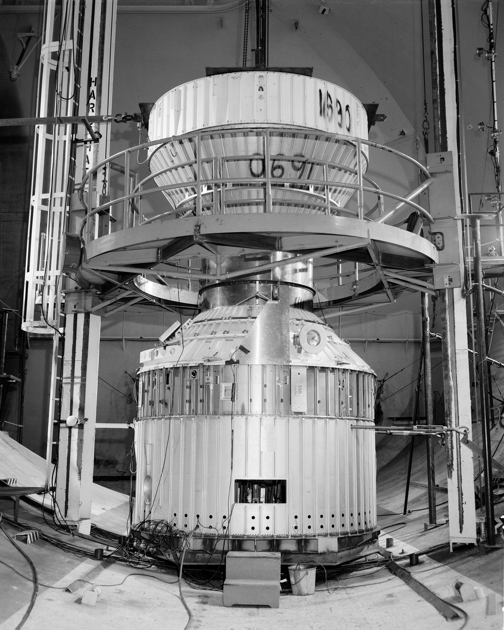 CENTAUR EQUIPMENT MODULE FOR STRUCTURAL TEST IN THE SPACE POWER CHAMBER SPC NO. 2