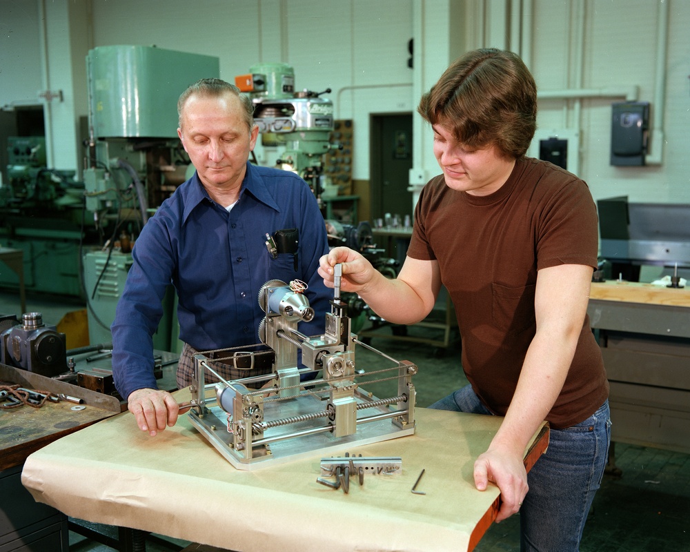 XYZ POSITIONING INDEXING MECHANISM FOR 1X1 FOOT VAR. MACH. TUNNEL ENGINE RESEARCH BUILDING ERB DISASSEMBLE &amp; ASSEMBLE