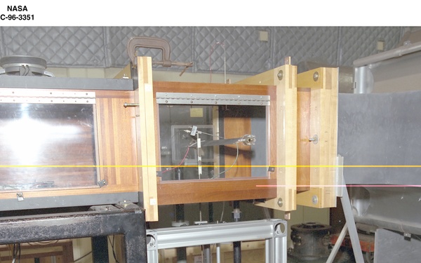 FLOW VISUALIZATION OF UNSTEADY FLOW AIRFOIL