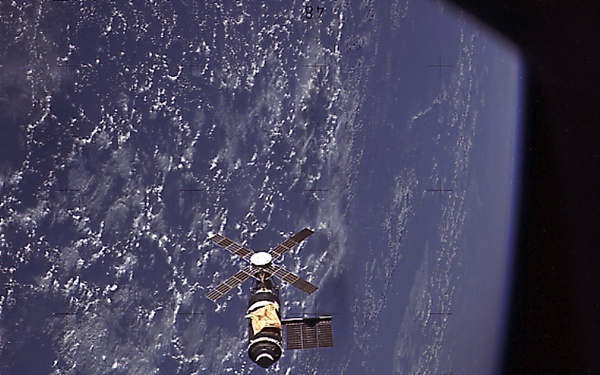 Skylab in Orbit