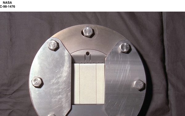 HIGH HEAT FLUX / THERMAL FATIGUE LASER FACILITY
