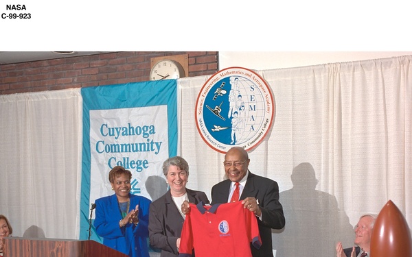 THE AEROSPACE FRONTIERS PROGRAM FROM  OCTOBER 1 1998 THROUGH SEPTEMBER 30 1999