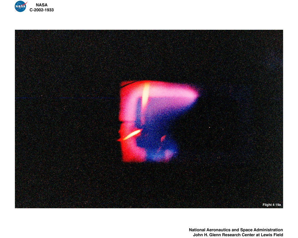 SAMPLE SIZE EFFECTS ON FLAME SPREAD OVER BLACK ACRYLIC IN LOW GRAVITY