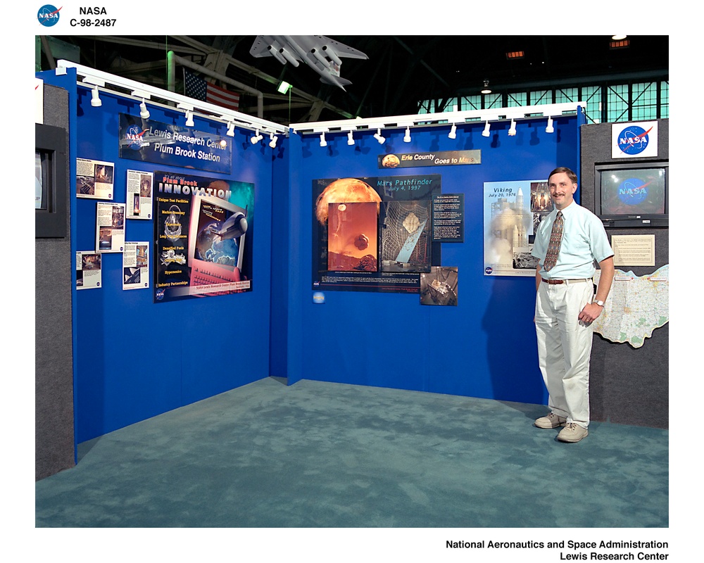 1998 LEWIS RESEARCH CENTER OPEN HOUSE