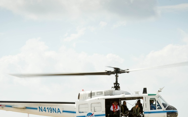 Space Shuttle Discovery Launch (201102240002HQ)