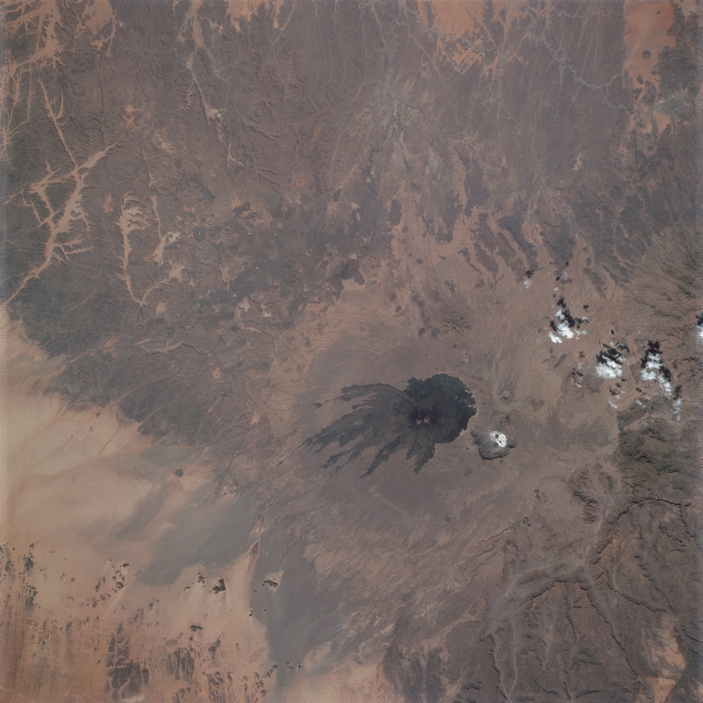 Apollo 9 Mission image - Tibesti Mountains, Chad; Pic Touside