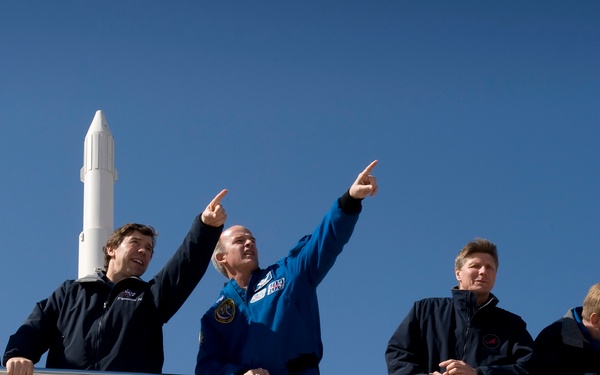 Expedition 19 Crew Relaxes