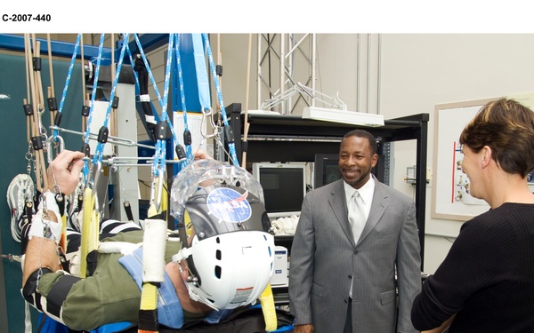 Enhanced Zero gravity Locomotion Simulator (eZLS)