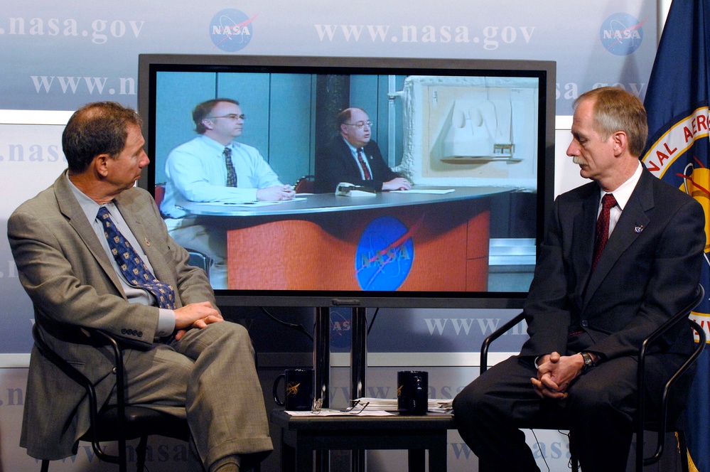 STS-121 Space Shuttle Processing Update