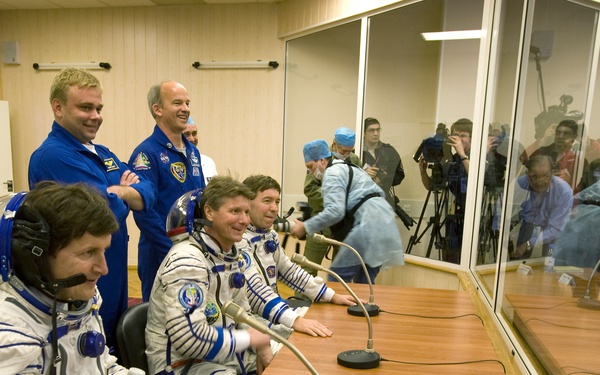 Expedition 19 Launch Day